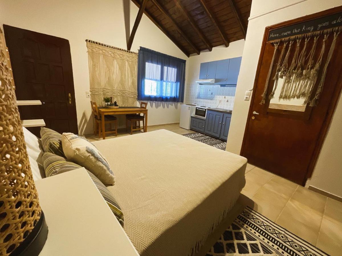 מגלי אמוס Spitaki Guest House מראה חיצוני תמונה