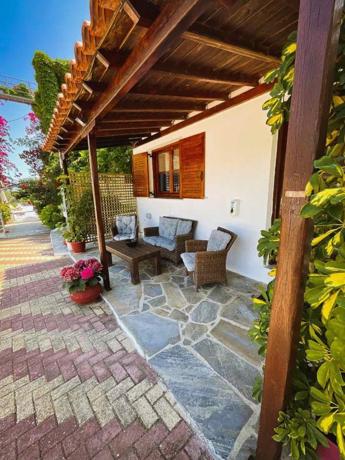 מגלי אמוס Spitaki Guest House מראה חיצוני תמונה