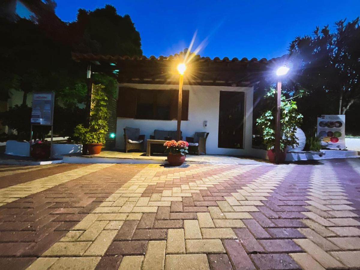 מגלי אמוס Spitaki Guest House מראה חיצוני תמונה